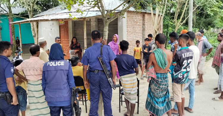 প্রবাসীর বাড়িতে যুবদল নেতার হামলা, দুই বিএনপি নেতা গুলিবিদ্ধ