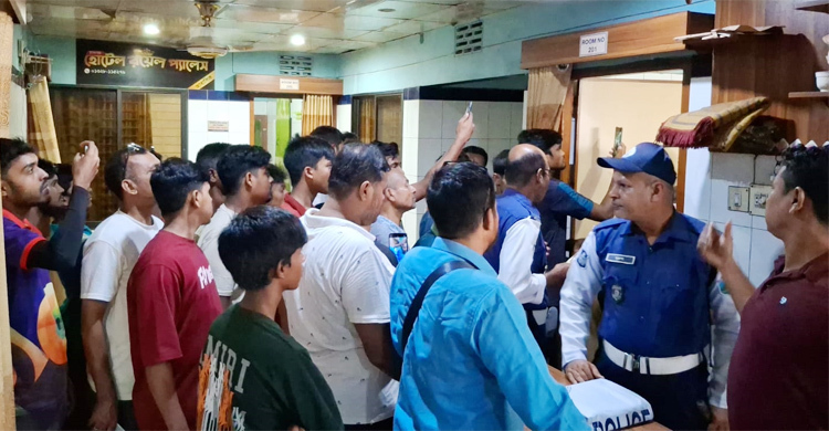 আবাসিক হোটেলে ঝুলছিল যুবকের মরদেহ