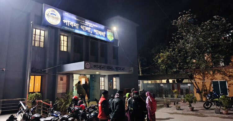 মাহফিলে দোকান বসানো নিয়ে বিরোধ, ছুরিকাঘাতে যুবকের মৃত্যু