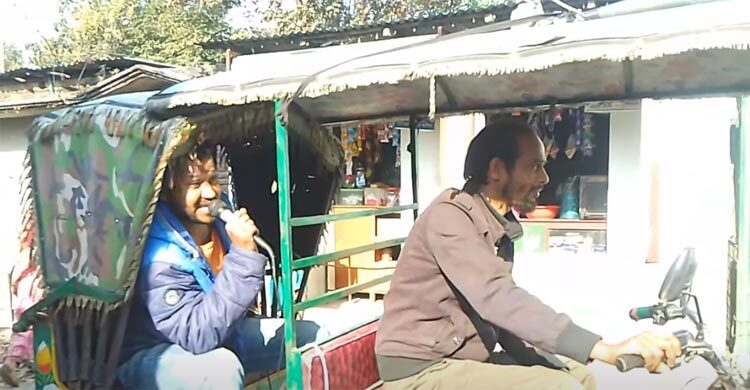 যুবকের মাইকিং ‘আমি আর মাদক সেবন করবো না, এলাকায় কাউকে করতেও দেবো না’