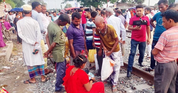 ঈশ্বরদীতে দানের মাংসের হাট, কেজি ৫৫০ টাকা