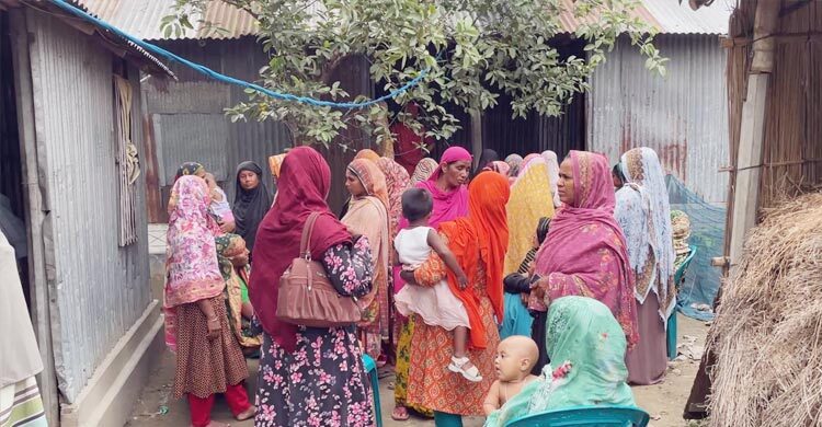 পাবনায় স্কুল ছাত্রী হত্যার পর অগ্নিসংযোগ, আগুনে পুড়লো আরও ৩ 