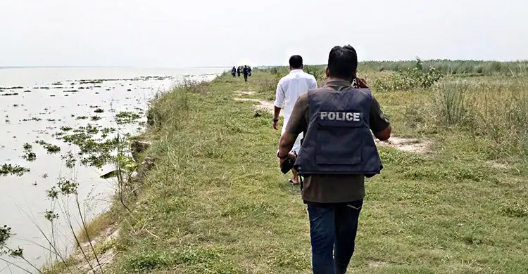 চরের বালুর নিয়ন্ত্রণ নিয়ে গোলাগুলি, প্রাণ গেলো বিএনপি নেতার ভাতিজার