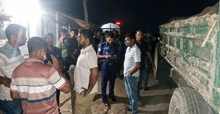 ফসলি জমির মাটি কাটায় ৫০ হাজার টাকা জরিমানা