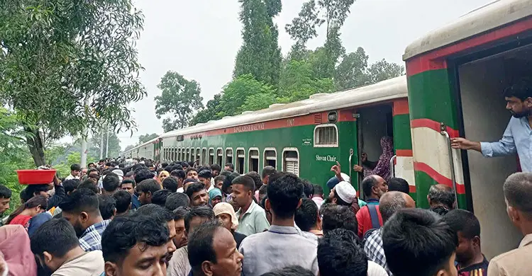 সিরাজগঞ্জে ট্রেন লাইনচ্যুতর ঘটনায় তদন্ত কমিটি গঠন