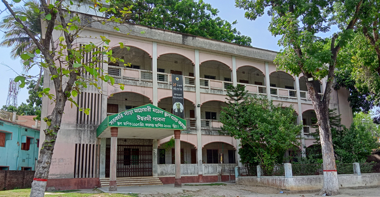 শত বছর ধরে দ্যুতি ছড়াচ্ছে যে বিদ্যাপীঠ