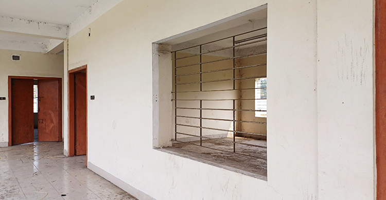 ৮ বছরেই ভূতুড়ে পাবনা রেল স্টেশন