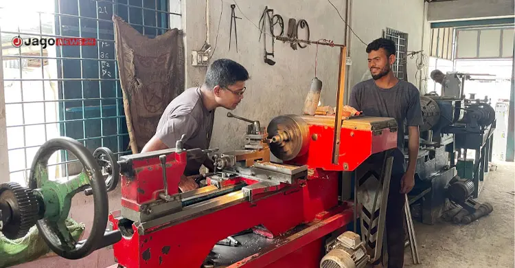 বহুমুখী সংকটে লাইট ইঞ্জিনিয়ারিং শিল্প