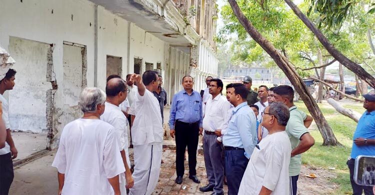 পাবনা মানসিক হাসপাতালের অনুকূল চন্দ্রের দুই ভবনের নিলাম স্থগিত