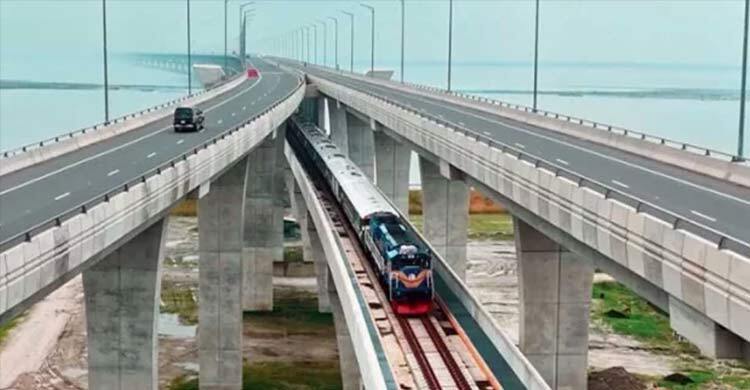 পদ্মা সেতু দুর্নীতি মামলা গায়ের জোরে দায়মুক্তি দেওয়া হয়েছে