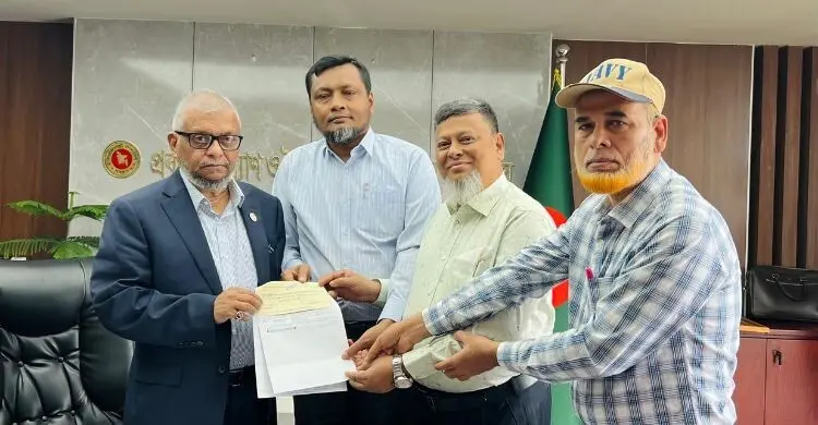 শ্রমিক কল্যাণ তহবিলে ৩ কোটি ৭০ লাখ টাকা দিলো পদ্মা অয়েল 