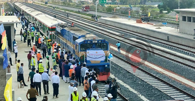 Trial run of train over Padma Bridge ends safely