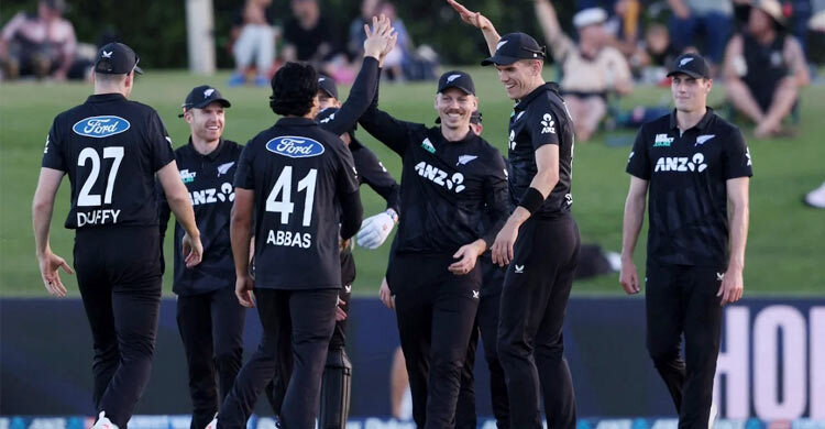 পাকিস্তানকে হোয়াইটওয়াশের লজ্জা দিয়েই ছাড়লো নিউজিল্যান্ড