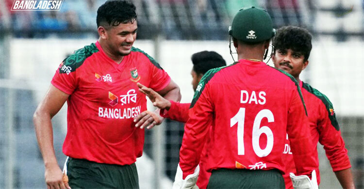 Taskin and Mustafizur’s fiery spell leaves Pakistan reeling at 110