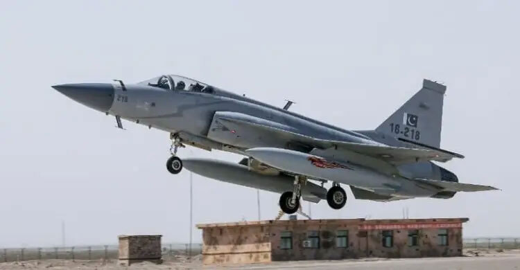 এবার যুদ্ধবিমান কিনতে পাকিস্তানের সঙ্গে আলোচনা করছে ইন্দোনেশিয়া