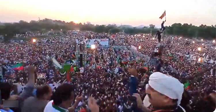 Thousands in Pakistan protest, demand Imran Khan’s release