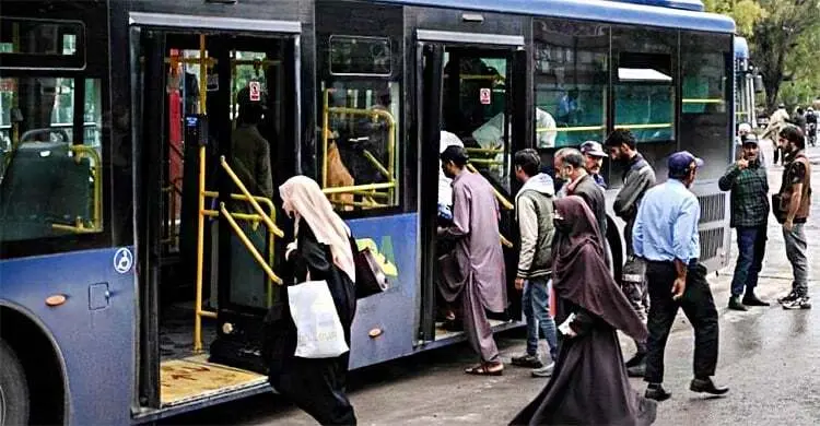 পাকিস্তানের পাঞ্জাব প্রদেশে বিনামূল্যে গণপরিবহনের ঘোষণা
