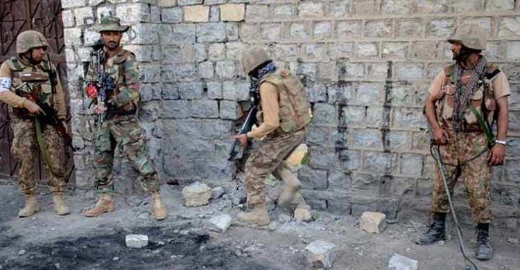 পাকিস্তানে সেনা অভিযানে ‘ভারত-সমর্থিত’ ৩৪ সন্ত্রাসী নিহত