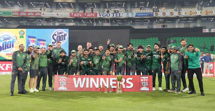 Babar shines as Pakistan down South Africa to win T20I series