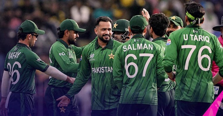 ১০২ রানের বিশাল জয়ে সুপার এইটে পাকিস্তান