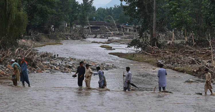 পাকিস্তানে বৃষ্টি-বন্যায় মৃতের সংখ্যা ৬৫০ ছাড়ালো, নিখোঁজ বহু