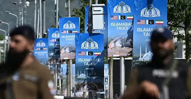 যুক্তরাষ্ট্র-ইরানের অবরোধ নিয়ে অচলাবস্থা, আলোচনার জন্য পাকিস্তানের চাপ