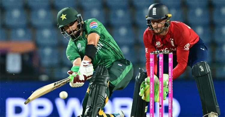 Pakistan post 165-run target for England in Super 8 clash