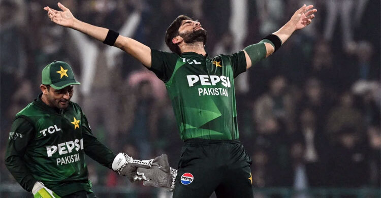 তৃতীয় ম্যাচেও পাকিস্তানের কাছে নাকানি-চুবানি খেলো অস্ট্রেলিয়া