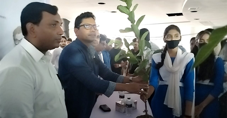 ‘একাত্তরের পরাজিত শক্তি ১৫ আগস্টে অসাম্প্রদায়িক চেতনা হত্যা করে’