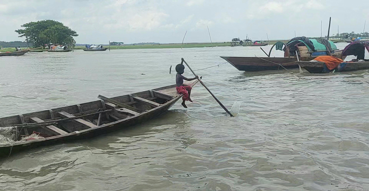 দক্ষিণাঞ্চলে বিপৎসীমার ওপরে ৮ নদীর পানি