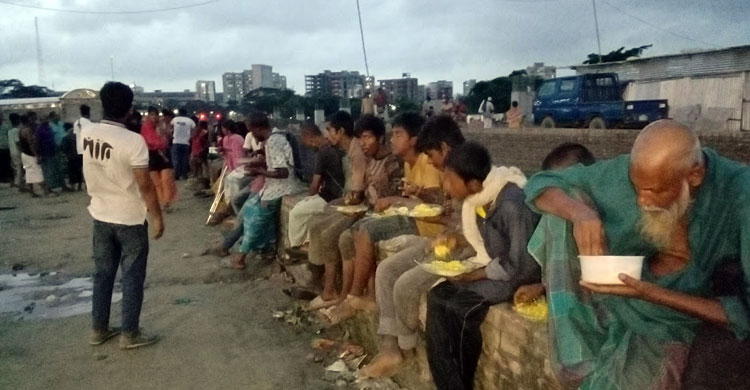 ‘খাবার অপচয় মানে শুধু নষ্ট নয়, এটি মানবতার ক্ষতি।’ ছবি/পারি ফাউন্ডেশন