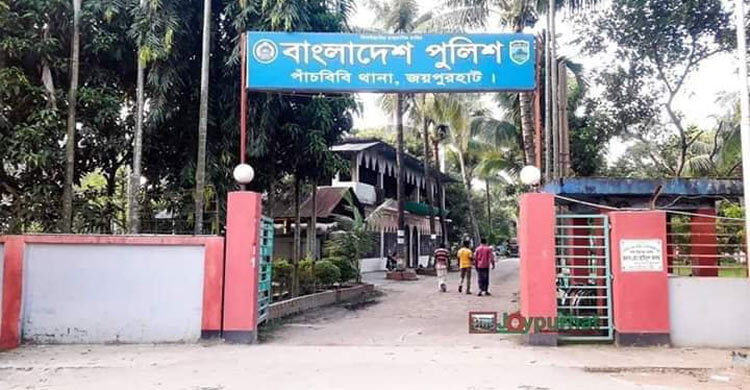 জয়পুরহাটে অবৈধ মজুত সাড়ে ৯ হাজার কেজি সার জব্দ