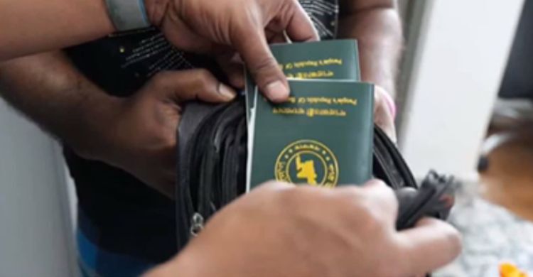 মালয়েশিয়ায় নথি জালিয়াতি চক্রের হোতাসহ ৩ বাংলাদেশি গ্রেপ্তার