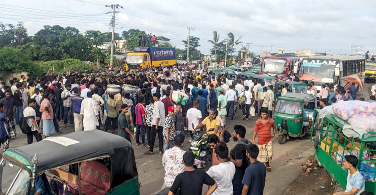 পটিয়া থানার ওসিকে প্রত্যাহারে ১৫ ঘণ্টার আলটিমেটাম