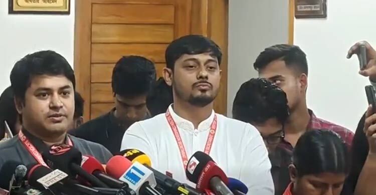 শেষমেশ শাপলা কলিতেই রাজি এনসিপি