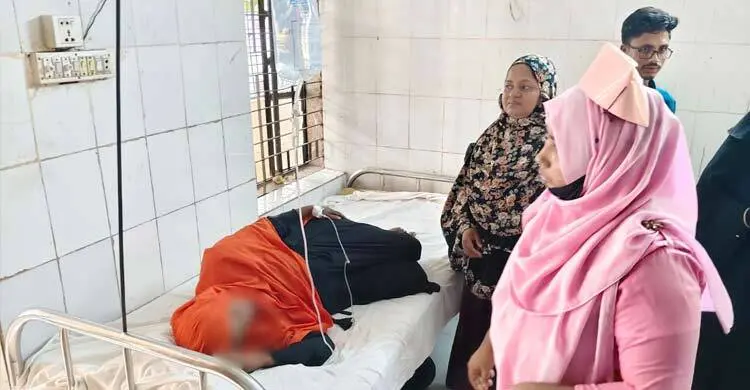 কিস্তির টাকা না পেয়ে অন্তঃসত্ত্বা গৃহবধূর পেটে লাথি এনজিওকর্মীদের