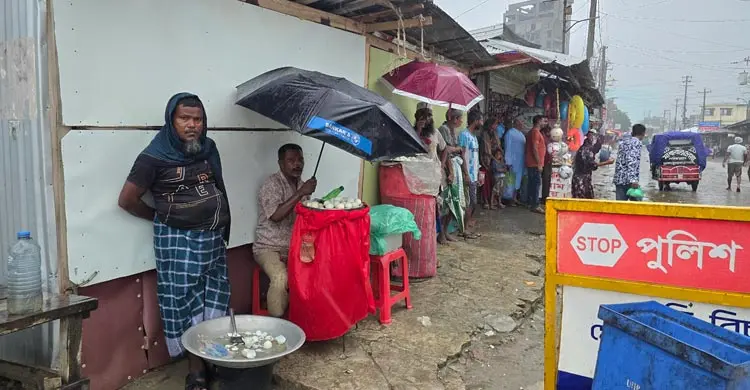 কুয়াকাটায় পর্যটক খরা, বাতিল হচ্ছে হোটেল বুকিং