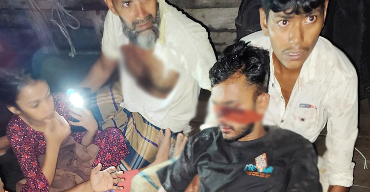 গলাচিপায় বিএনপি ও গণঅধিকার পরিষদের সংঘর্ষ, আহত ১৫