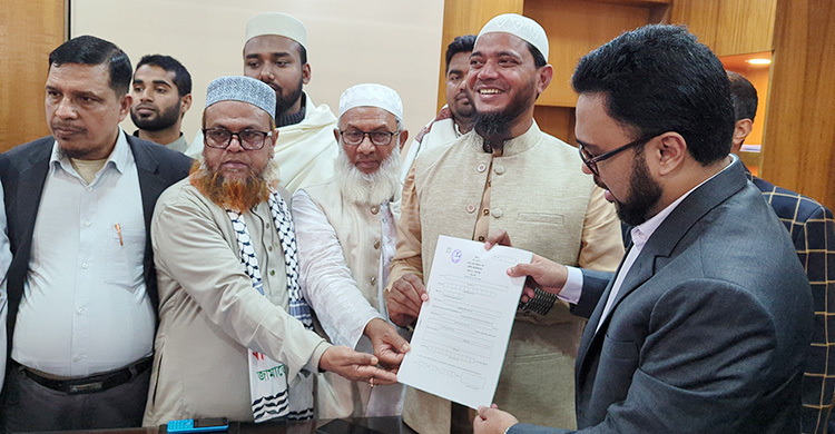 জামায়াত প্রার্থী ড. শফিকুলের বার্ষিক আয় ১০ লাখ টাকা