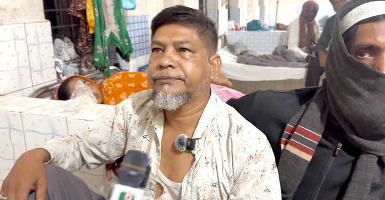 শহীদ সাংবাদিকের বাবাকে মারধরের অভিযোগ বিএনপি নেতাকর্মীর বিরুদ্ধে