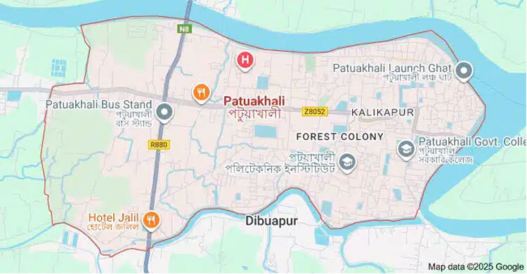 Two suspected robbers beaten in Patuakhali, one dies