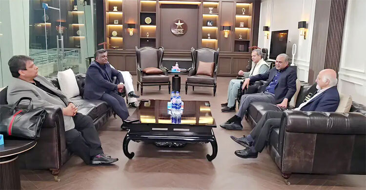 লাহোরে ৫ ঘণ্টার বৈঠকে বিসিবি-পিসিবির সঙ্গে কী কী আলাপ করেছে আইসিসি!