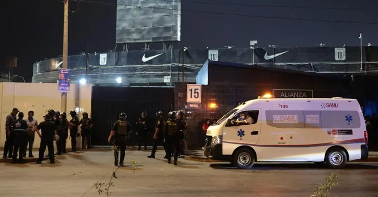 পেরুর স্টেডিয়ামে রহস্যময় ঘটনায় নিহত ১, আহত ৪৭