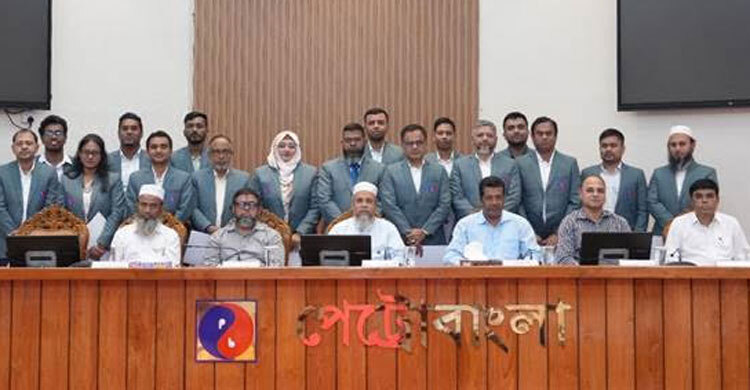 পেট্রোবাংলা অফিসার্স এসোসিয়েশেনের নব-নির্বাচিতদের শপথ গ্রহণ