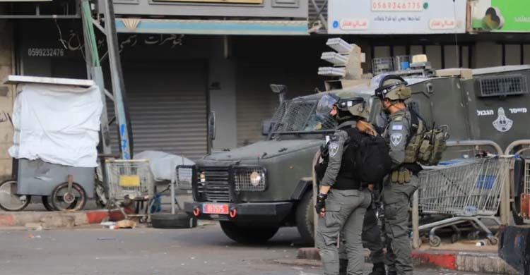 ফিলিস্তিনে এতিমদের সহায়তা দেওয়া দাতব্য সংস্থা বন্ধ করলো ইসরায়েল