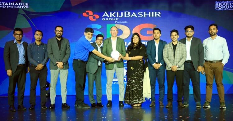 এবার পুরস্কার পেলো প্রাণ-আরএফএলের ৬ প্রতিষ্ঠান