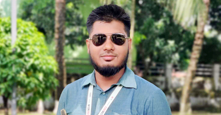 ৫০ ডলার দিয়ে শুরু, প্লাবনের মাসে আয় এখন সাত লাখ টাকা