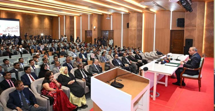 ক্ষমতাবানের পক্ষ নিলে বিচার বিভাগের আলাদা অস্তিত্বেরই প্রয়োজন নেই