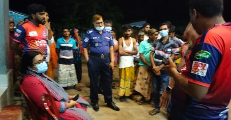 কৃষিজমিতে মুরগির বিষ্ঠা ফেলায় পোলট্রি ফার্মকে ৪ লাখ টাকা জরিমানা