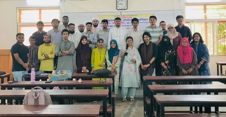 তরুণ কলাম লেখক ফোরাম জবি শাখার উদ্যোগে সেমিনার অনুষ্ঠিত